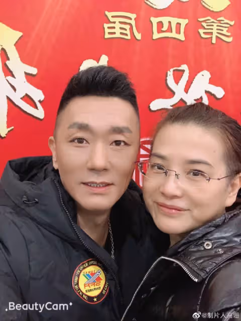 含笑向《狂飆》道歉，卻未宣布退圈，製片人妻子暖心力挺引爭議