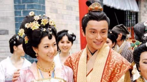 TVB勵志男神黃浩然,事業起色卻曾被罕見病困擾,如今過得怎樣