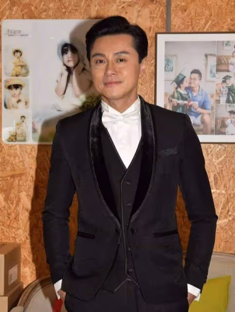 TVB勵志男神黃浩然,事業起色卻曾被罕見病困擾,如今過得怎樣
