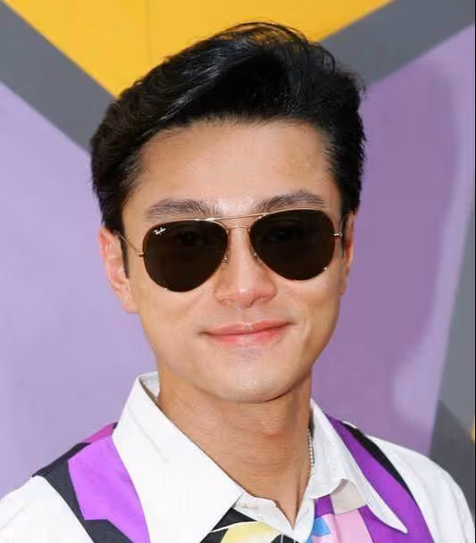 TVB勵志男神黃浩然,事業起色卻曾被罕見病困擾,如今過得怎樣