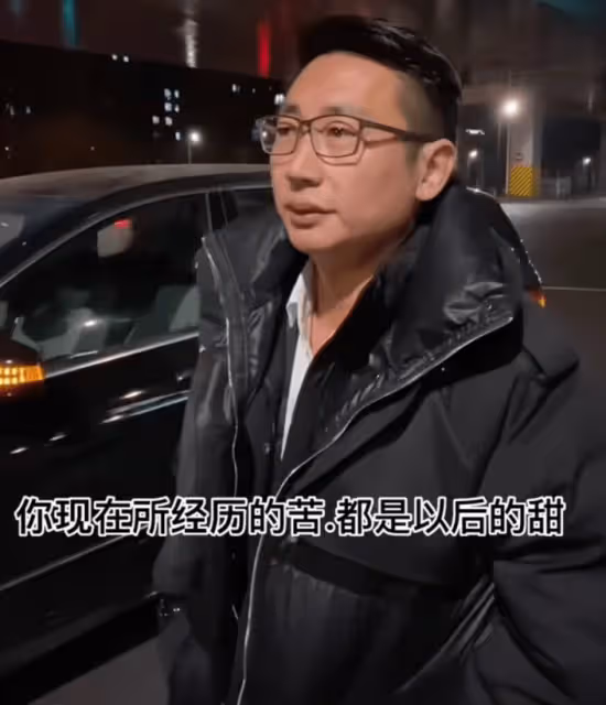 「永健哥」死因繫心梗,七旬老母白髮送黑髮,突逝前夕仍為錢奔波
