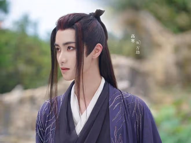 《重紫》和《星落凝成糖》對打誰能贏?優劣很明顯,有人時運不濟