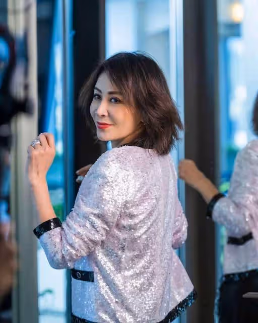 劉嘉玲與張學友合唱被指不適合唱歌,家中藏品眾多,皇冠價值千萬
