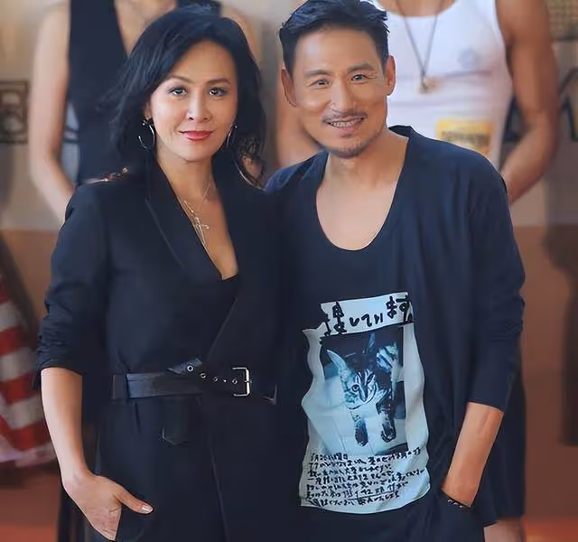 劉嘉玲與張學友合唱被指不適合唱歌,家中藏品眾多,皇冠價值千萬