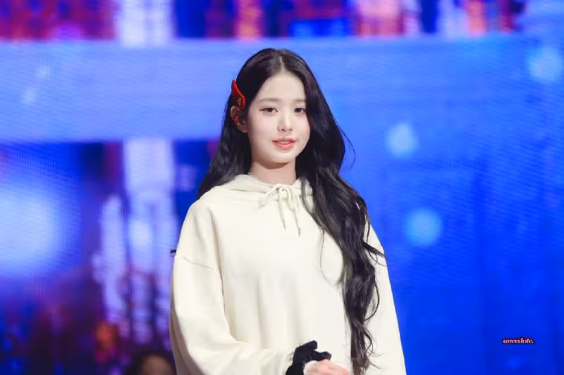 IVE張元英翻跳BLACKPINK走紅,網友:看起來很有Jennie的風範!