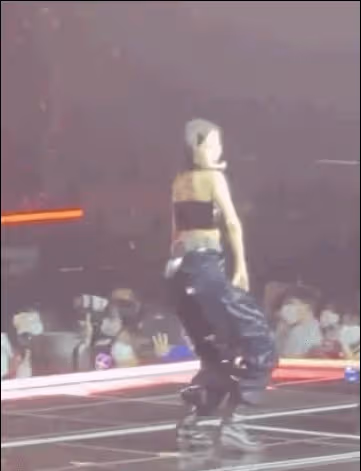 IVE張元英翻跳BLACKPINK走紅,網友:看起來很有Jennie的風範!