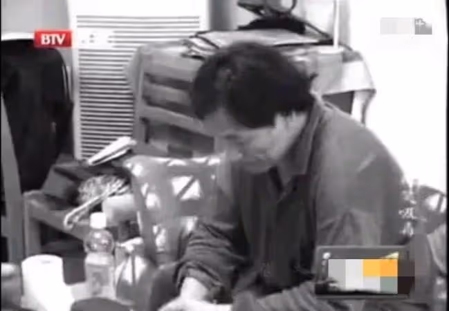 《狂飆》：含笑當年被捕畫面曝光，被謝東帶著第一次，只為了靈感