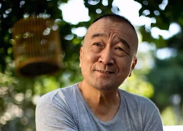 「劉羅鍋」李保田,成名背後有心酸,一生堅守底線不接廣告和代言