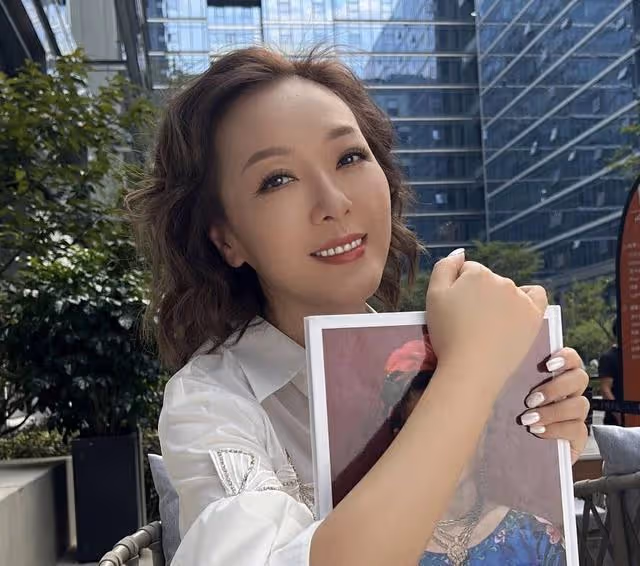 TVB知名氣質美女突然離巢！在內地做網紅，戀上有婦之夫至今未婚