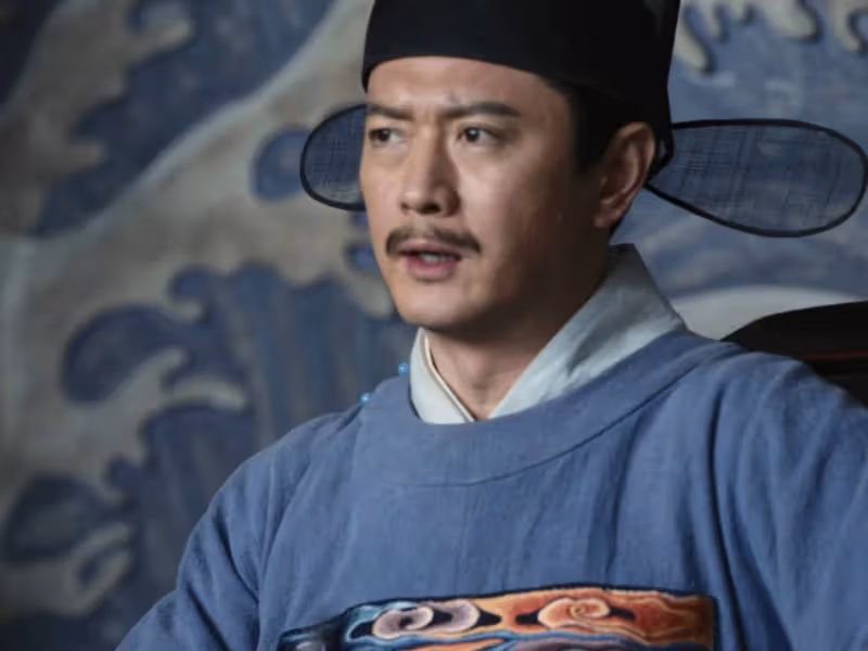 《顯微鏡下的大明》張首輔的真實身份是什麼?程仁清為啥幫男主