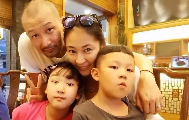 又一大導演人設崩塌!被小三在網上公開逼宮,還被原配送進警察局