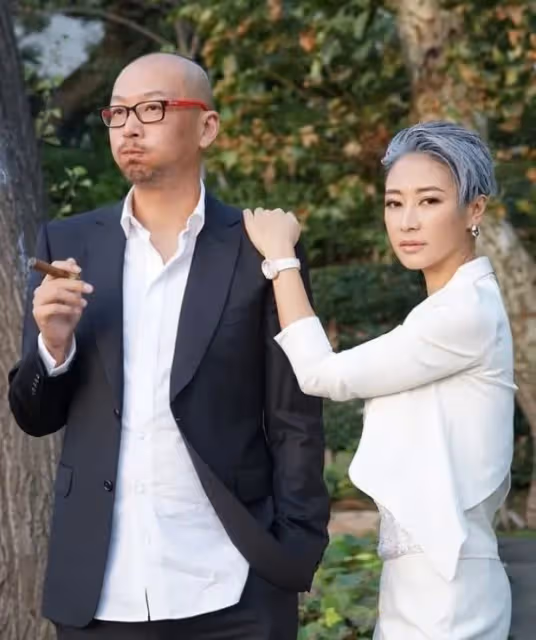 管虎梁靜被曝早已離婚!小三網上逼宮,控訴梁靜把她關進精神病院