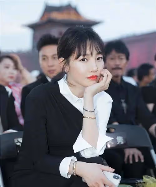 白百何:近照無意中暴露住的是別墅,離婚後遠離男人,過得很幸福
