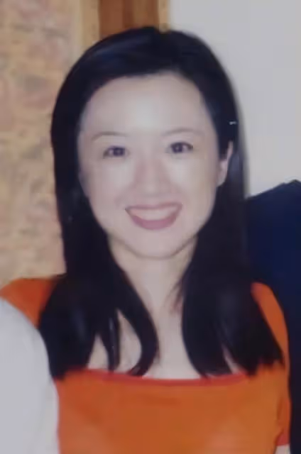 演員侯勇:和第三任小20歲妻子恩愛甜蜜,前妻卻因患病單身至今