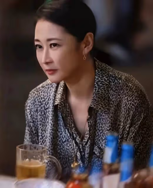 把小三送進精神病院?著名導演管虎的老婆梁靜,是有多狠