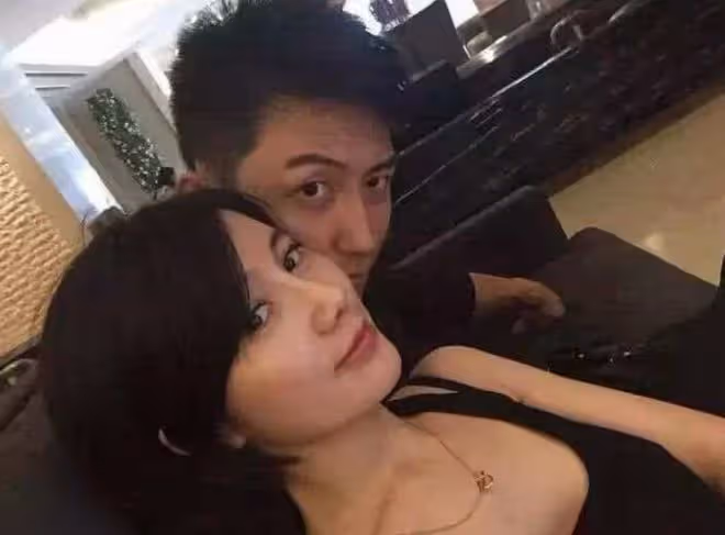 迪麗熱巴黃景瑜後續,曝兩人戀愛4年,王雨馨承認和黃景瑜離過婚