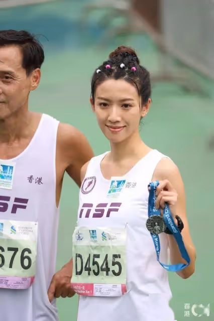 恭喜!TVB視後跑馬拉松破個人紀錄!緋聞男友參加落後:太快跟不上