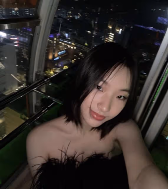 小S17歲長女穿超短裙,Elly秀曼妙身材顏值逆襲,被贊比媽媽漂亮