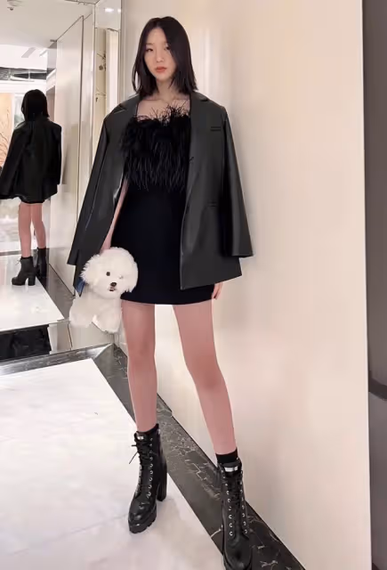 小S17歲長女穿超短裙,Elly秀曼妙身材顏值逆襲,被贊比媽媽漂亮