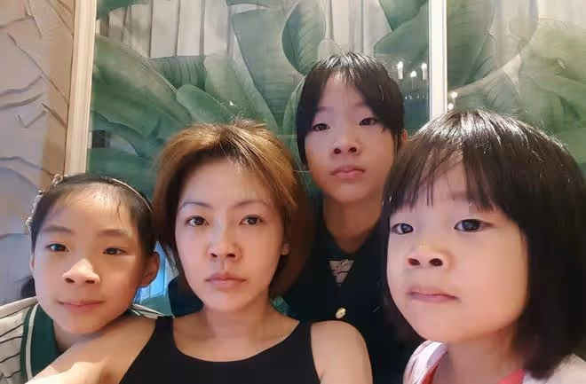 小S17歲長女穿超短裙,Elly秀曼妙身材顏值逆襲,被贊比媽媽漂亮