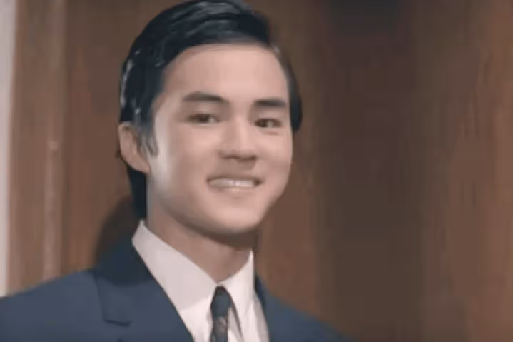 「豪哥」狄龍:張徹第二代弟子,與姜大衛決裂,一生只愛一個人