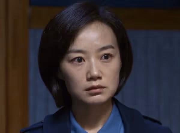 參演《甄嬛傳》走紅,如今素顏客串《狂飆》,戰菁一還是那麼美
