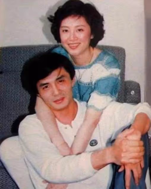 張瑜:一段失敗的婚姻,「棄夫出國」後離婚,再見前夫依舊會心動