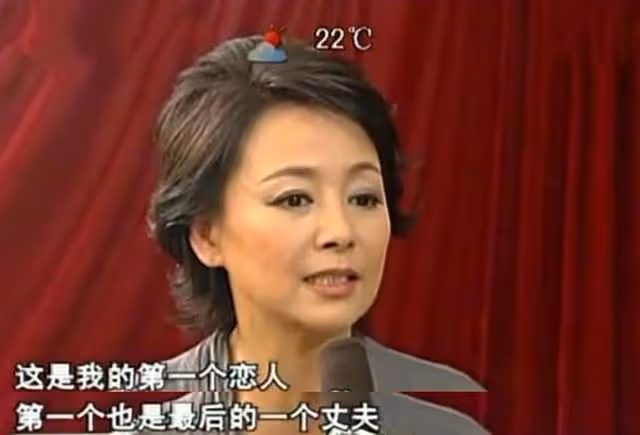 張瑜:一段失敗的婚姻,「棄夫出國」後離婚,再見前夫依舊會心動