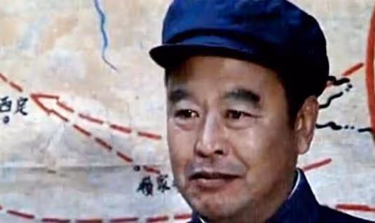 軍人出身的優秀演員,38歲進演藝圈,一生只為扮演好一個角色