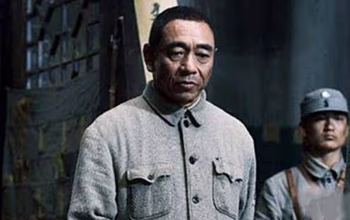 軍人出身的優秀演員,38歲進演藝圈,一生只為扮演好一個角色