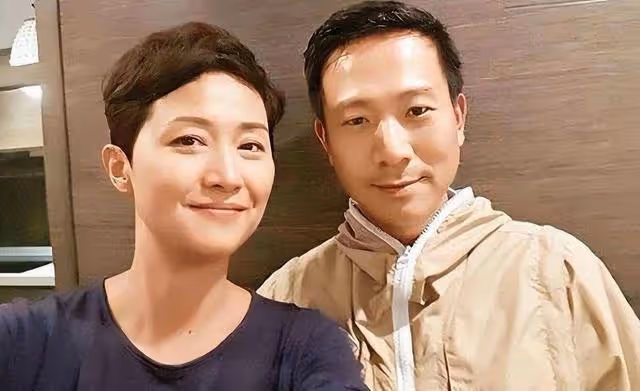 不容易!知名港星時隔數月終於與妻女團聚,去年一家三口移居泰國