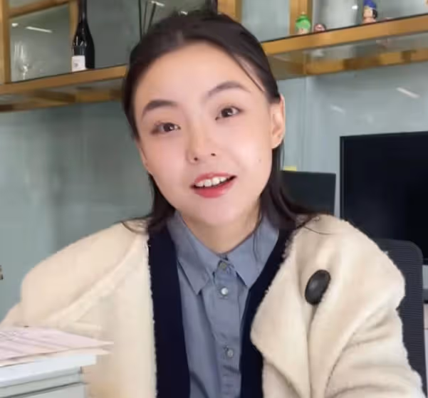 陳飛宇跟女網紅私密照曝光,女方被扒出是其站姐,長相甜美