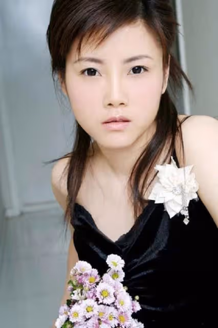 分手28年後,戴嬈和謝東的人生差距一個天,一個地