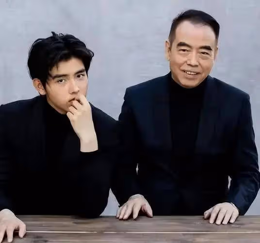 陳飛宇與網紅床照疑曝光,是約炮還是正常談戀愛?網友喊話陳凱歌