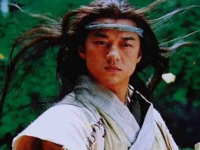 李亞鵬：情人節拿王菲開低俗玩笑被指格局小，與謝霆鋒相比差太遠
