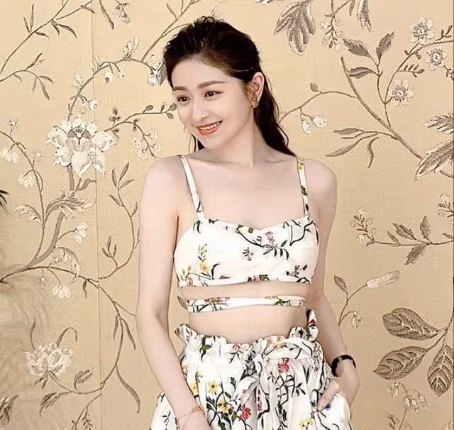 香港知名女星顏值越來越高!因未婚先孕退圈,想為富商丈夫生四胎