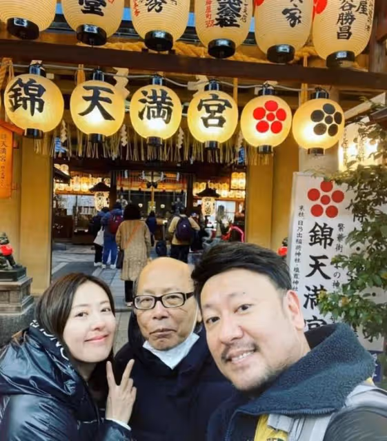 親情可貴!TVB前視後與父兄一起旅遊,自小父母離異母親早年病逝