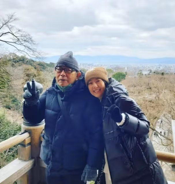 親情可貴!TVB前視後與父兄一起旅遊,自小父母離異母親早年病逝