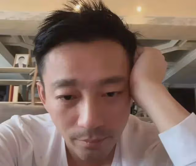具俊曄一天3瓜!送大S周年禮物曝光後,引起了網友瘋狂的吐槽