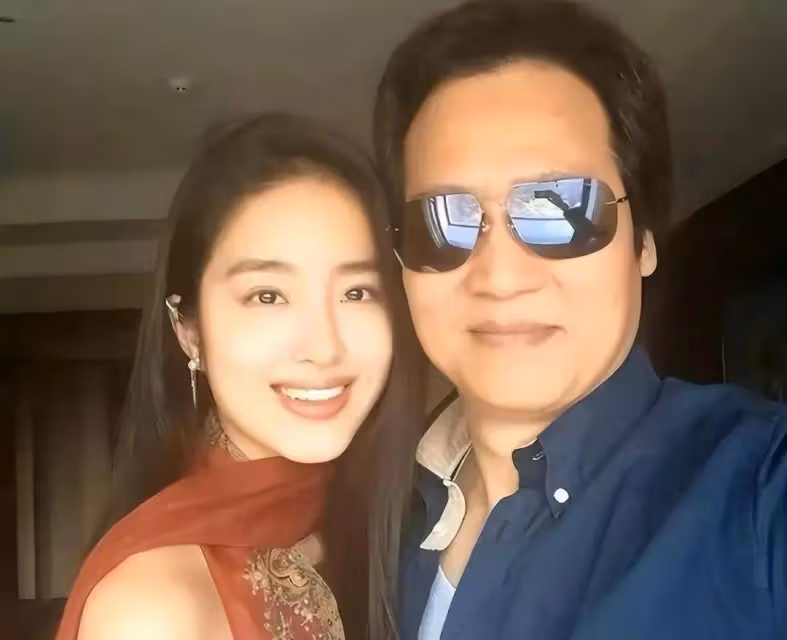 楊采鈺:粉絲鏡頭下落寞憔悴身材發福成大姐,找大30歲男友後悔了
