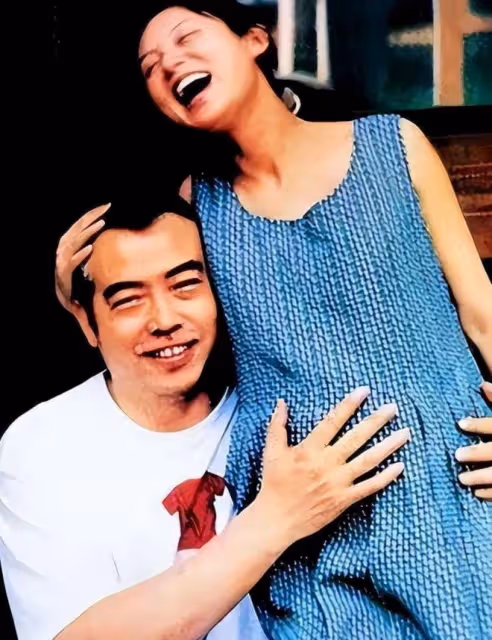 陳飛宇跟女網紅床照曝光!女方已婚有老公,陳紅曾花200萬公關