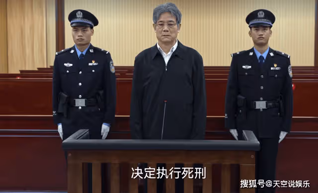 《狂飆》對王秘的網開一面,暴露了趙立冬的隱藏癖好,瘋驢子真相了