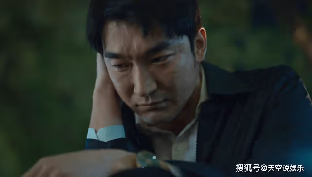 《狂飆》對王秘的網開一面,暴露了趙立冬的隱藏癖好,瘋驢子真相了