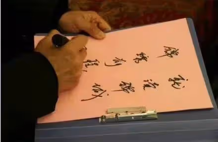 安欣警官帶你「狂飆」錦城!