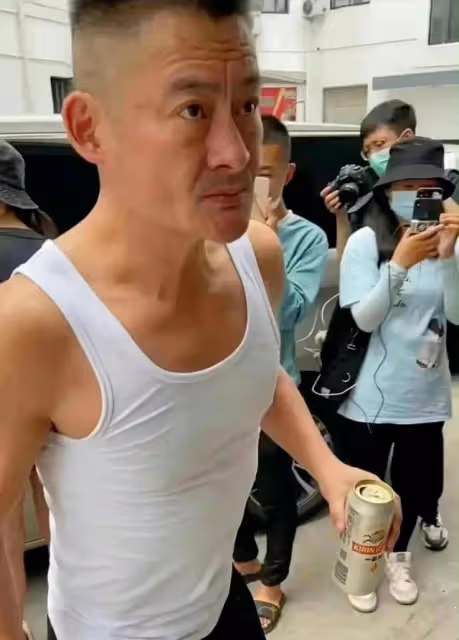 歌手景崗山「嗜酒如命」,終究是付出了代價