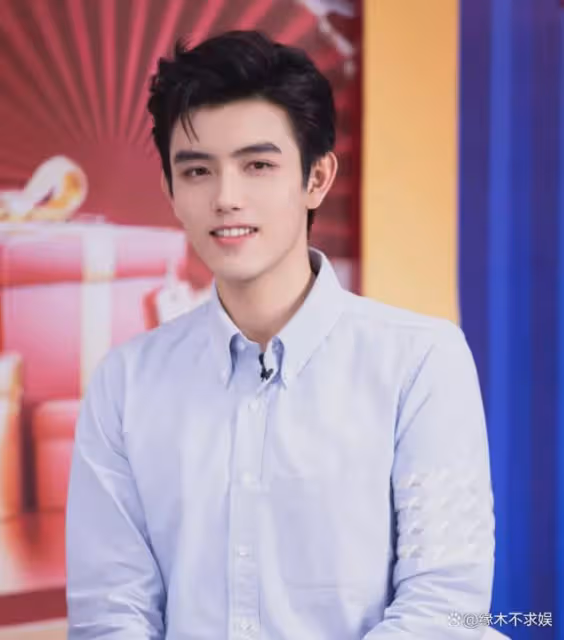 陳飛宇被品牌方除名!曝新劇也將換人,事業或將徹底涼涼!
