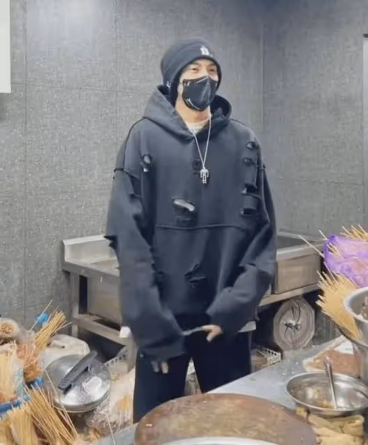 陳飛宇被品牌方除名!曝新劇也將換人,事業或將徹底涼涼!