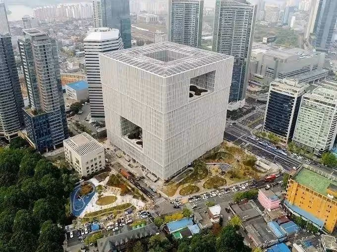 拒絕戀愛腦 韓國愛茉莉長公主 為事業與三星家族聯姻 8個月後就離婚