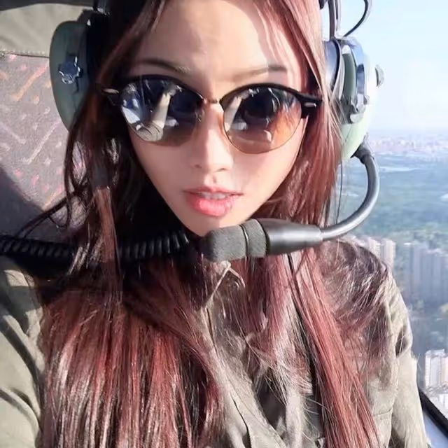 72歲李龍基低調再婚，自曝與小36歲女友生活和諧，七套房產全歸她