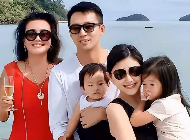 修杰楷賈靜雯機場偶遇具俊曄,順口叫了一聲姐夫,大S反應讓人笑翻